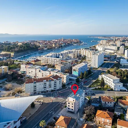 Tres Fenestras - Private Parking Apartment