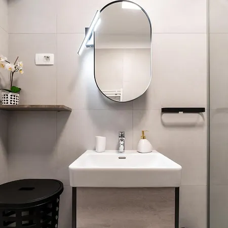 Tres Fenestras - Private Parking Apartment